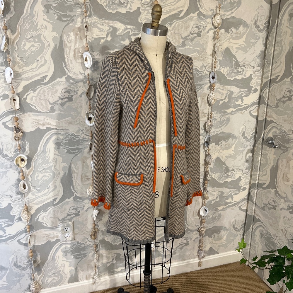 Vintage Chevron, long sweater in  beautiful condition.